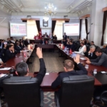 Başkan Özel Meclisi İkna Edemedi